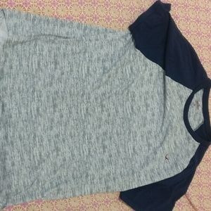 Hollister t-shirt